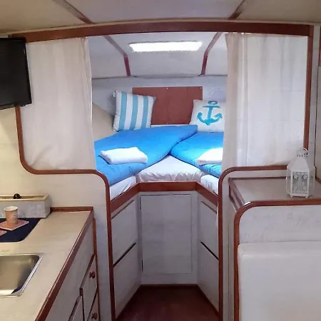 Boat Experience * קורלחו
