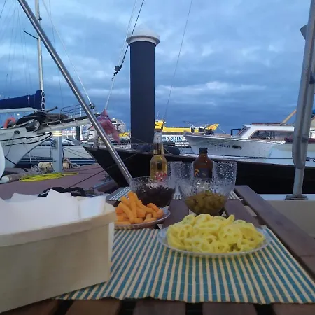Båthotell Boat Experience *